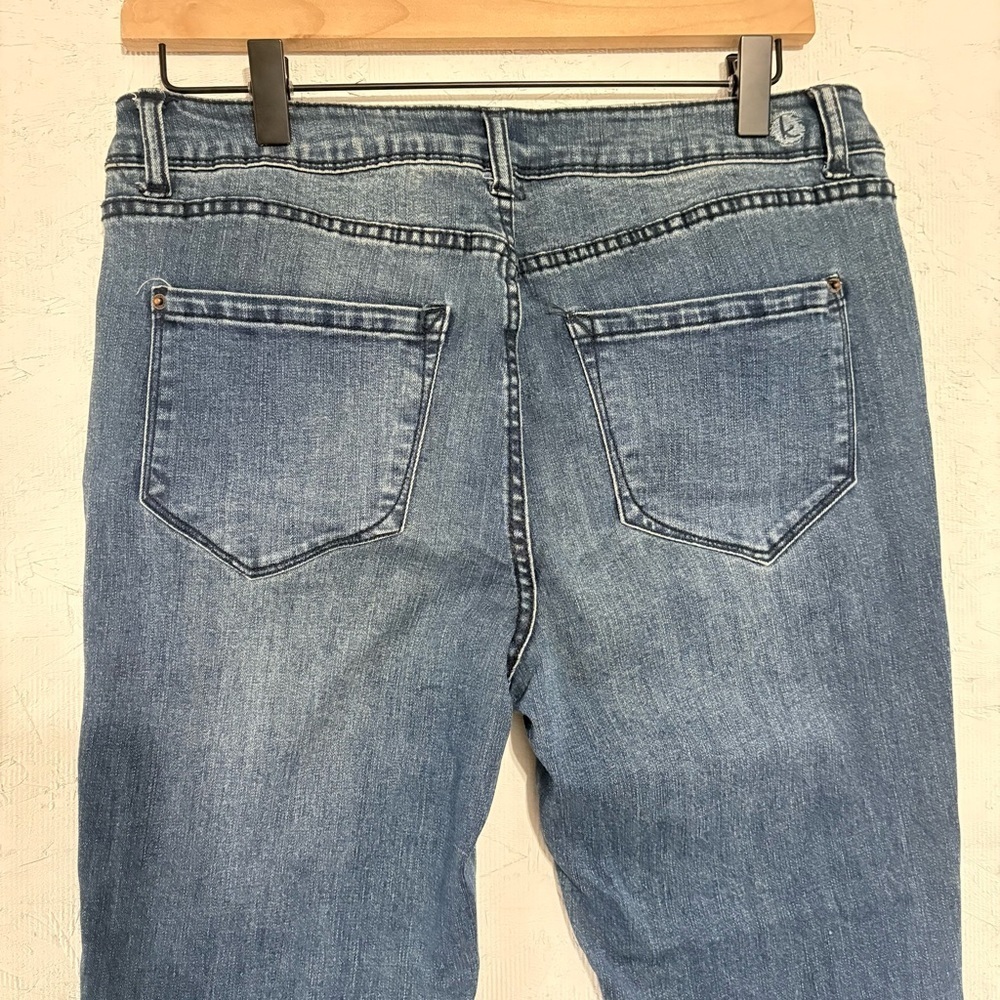 Kensie Women's Blue Denim Jeans Embroidered Bird Design Mid Rise skinny Sz 8 - Picture 12 of 12